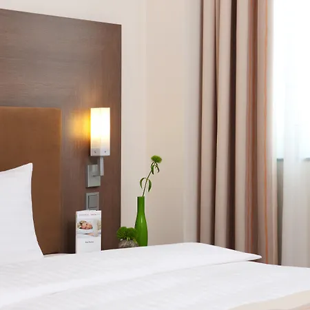 Intercityhotel 4*